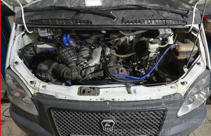 Альфа Д39 в подкапотном пространстве, установка на Газель Газ 278814 2013 г.в., 186 л.с., пробег: 539 426 км., цилиндрический баллон 170 литров под кузовом, за кабиной, справа, Нижний Новгород, Дзержинск