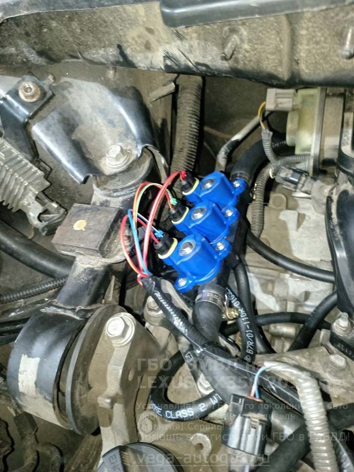 газовая рампа OMVL, установка на Лексус РХ 350 2012 г.в., 3.5 л., 277 л.с., пробег 244 605 км., тороидальный баллон 74 литра, в багажнике, в нише для запасного колеса, миниВЗУ в лючке бензобака, Нижний Новгород, Дзержинск